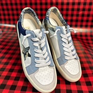 Vintage Havana women’s center wild blue sneakers